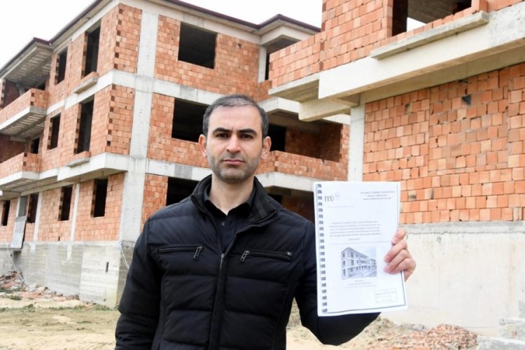 Kullandığı betona 'sağlam' raporu veren firmaya su&ccedil; duyurusunda bulundu