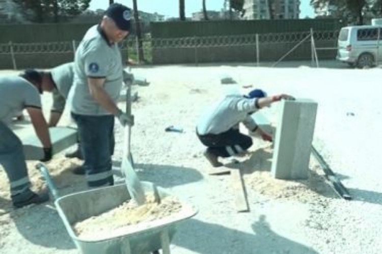 Bursa B&uuml;y&uuml;kşehir Hatay'da ge&ccedil;ici barınma alanları kuruyor