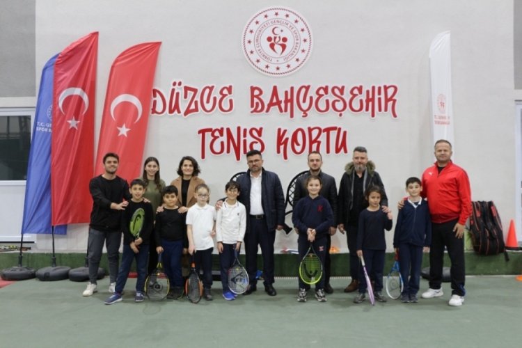 D&uuml;zce'de sporcular, alanında uzmanlarla &ccedil;alışıyorlar