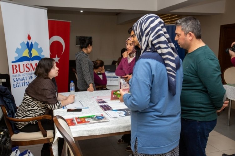 Bursa B&uuml;y&uuml;kşehir Belediyesi depremzedelerin yaralarını sarmaya devam ediyor