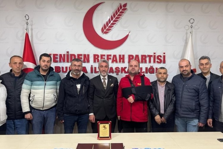 Yeniden Refah, Bursa'daki staj mağdurlarının taleplerini dinledi