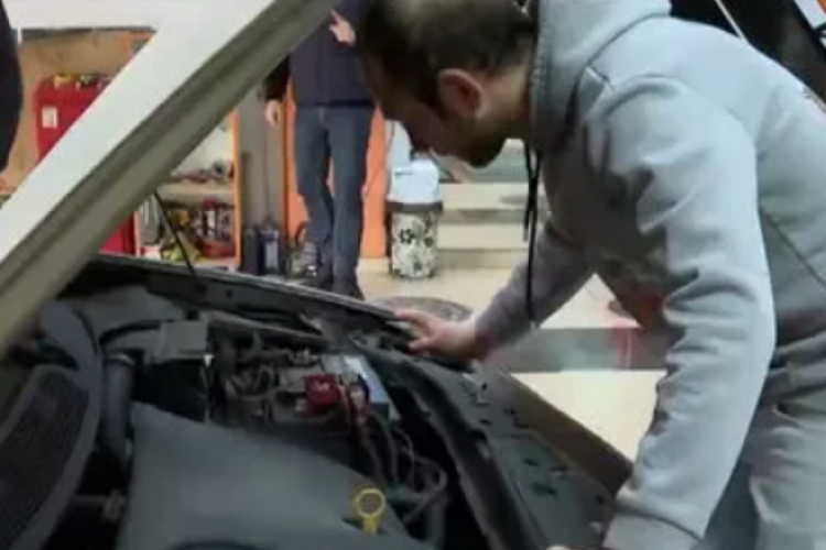 İkinci el ara&ccedil; aldı hayatının şokunu yaşadı!