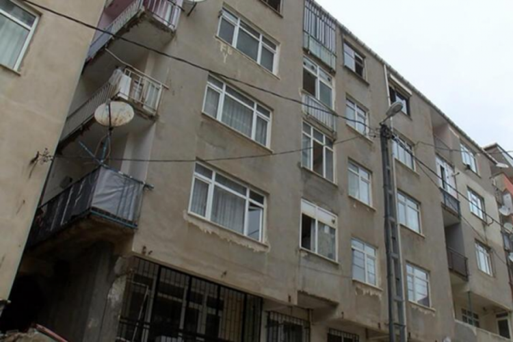 İstanbul'da riskli binalar tahliye ediliyor