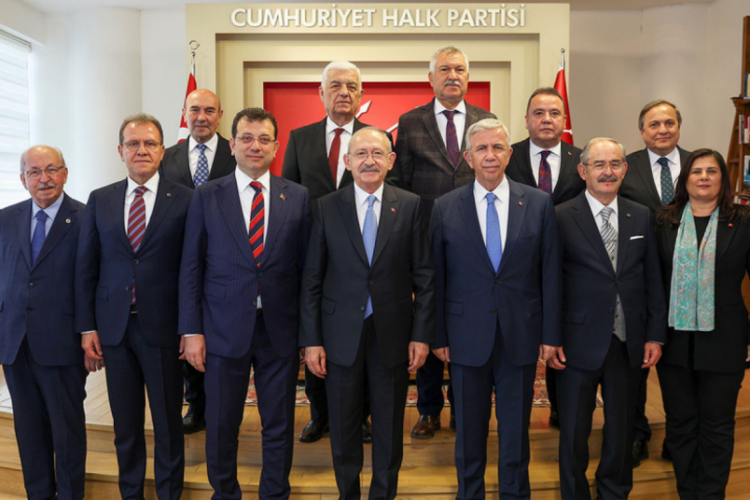 CHP'li B&uuml;y&uuml;kşehir Belediye Başkanları, İYİ Parti Genel Merkezine mi gitti?