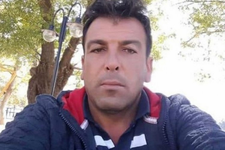 Manisa'da iş&ccedil;i trakt&ouml;r ile r&ouml;mork arasına sıkışarak can verdi