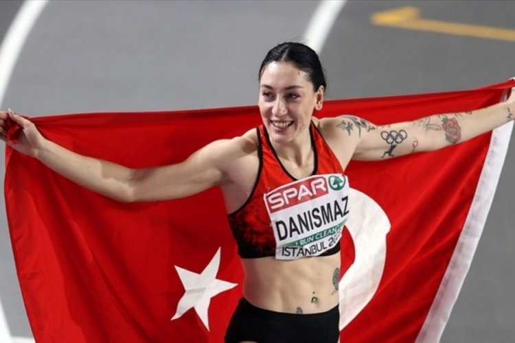 Tuğba Danışmaz'dan altın madalya