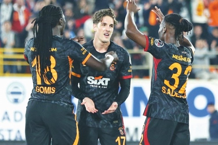 Galatasaray geleceğini kuruyor