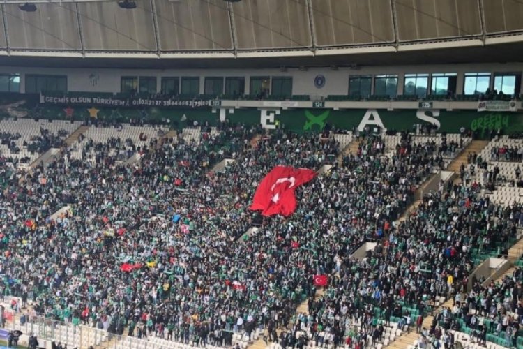 Timsah Arena'da mahşeri kalabalık kameralara b&ouml;yle yansıdı