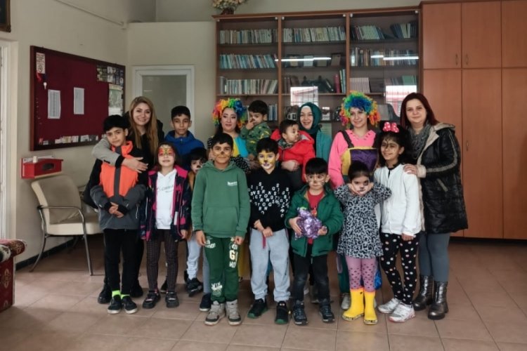 29 Ekim Kadınları Derneği Bursa şubesi: Her şey &ccedil;ocuklar g&uuml;ls&uuml;n diye