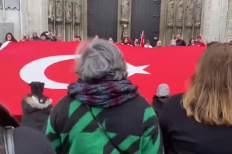 Bel&ccedil;ikalı vatandaşlar depremzedeleri unutmadı