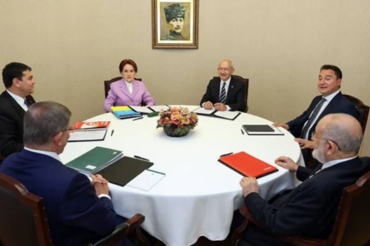 Akşener, Millet İttifakı toplantısına katılıyor