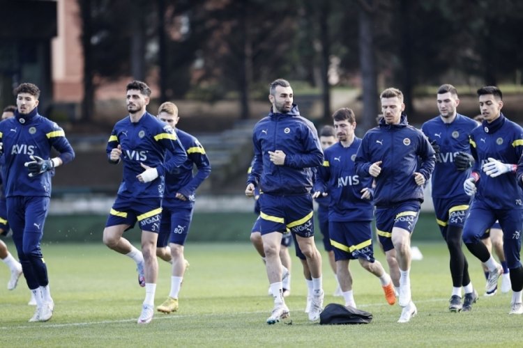 Fenerbah&ccedil;e, Sevilla ma&ccedil;ına hazırlanıyor