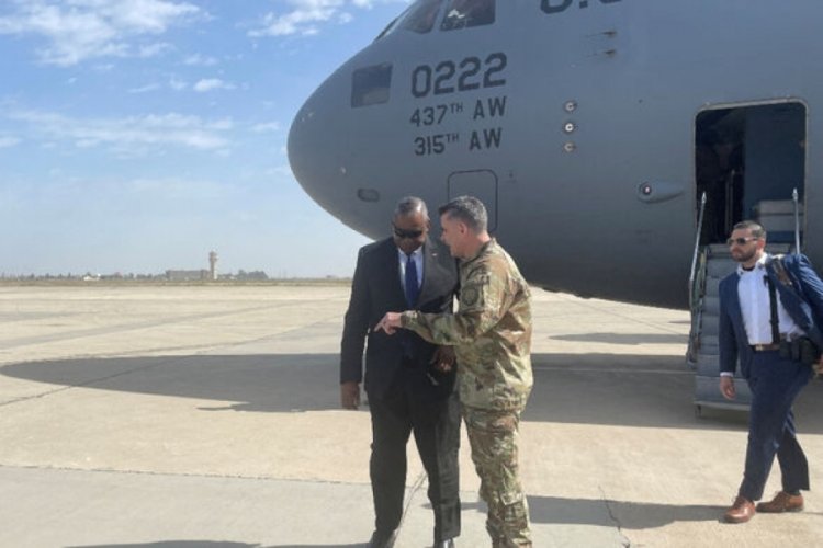 ABD Savunma Bakanı  Lloyd Austin, Irak'ta