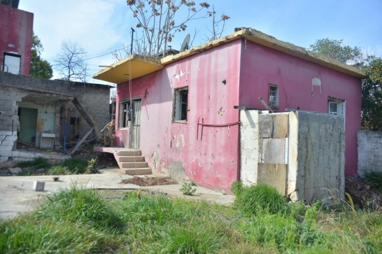 Mersin'de satışa &ccedil;ıkarılan 'gizemli ev'e talep olmadı