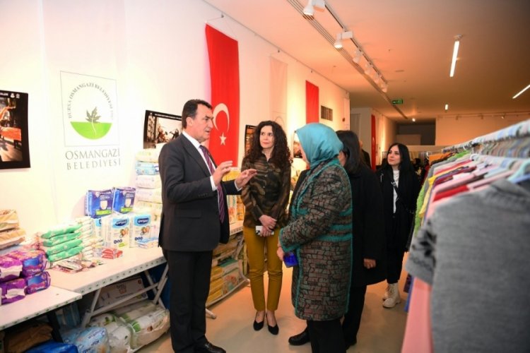 Osmangazi Belediyesi, depremzedelerin kıyafet ihtiyacını karşılıyor