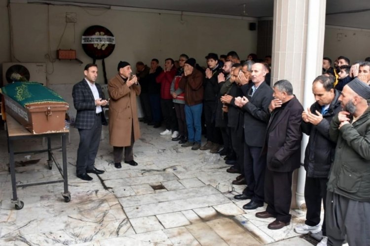 Aydın'da yaralıya m&uuml;dahale ederken otomobil &ccedil;arpan sağlık&ccedil;ı toprağa verildi