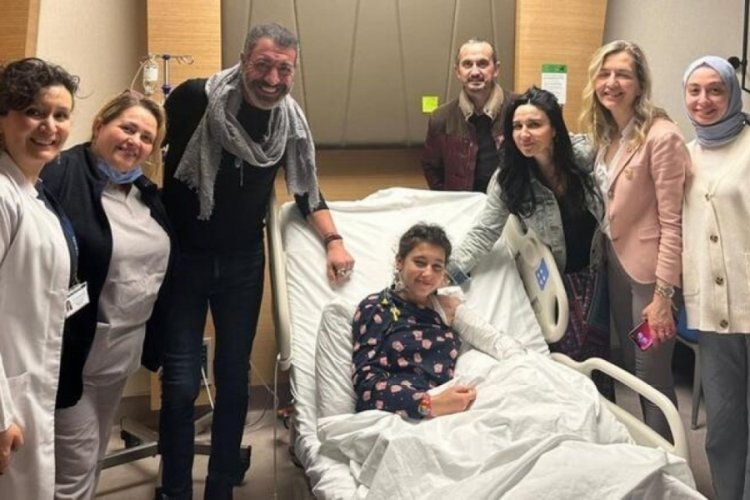 Hakan Altun ile Tuncay Şanlı, depremzede &ccedil;ocukları ziyaret etti