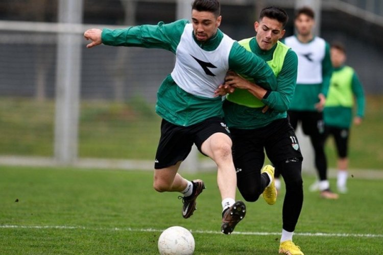 Bursaspor Esenler Erokspor'a hazırlanıyor
