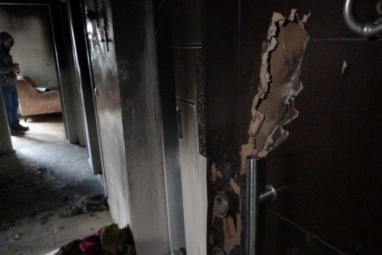 Bursa'da yangında 4 yaşındaki &ccedil;ocuğu balkondan atılan aile konuştu