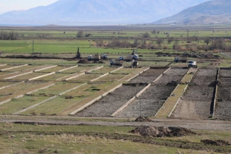 Elazığ'da atık su i&ccedil;in ilk kazma vuruldu