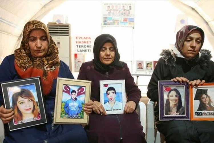Diyarbakır Anneleri, Kadınlar G&uuml;n&uuml;'nde evlat n&ouml;betlerini s&uuml;rd&uuml;r&uuml;yor