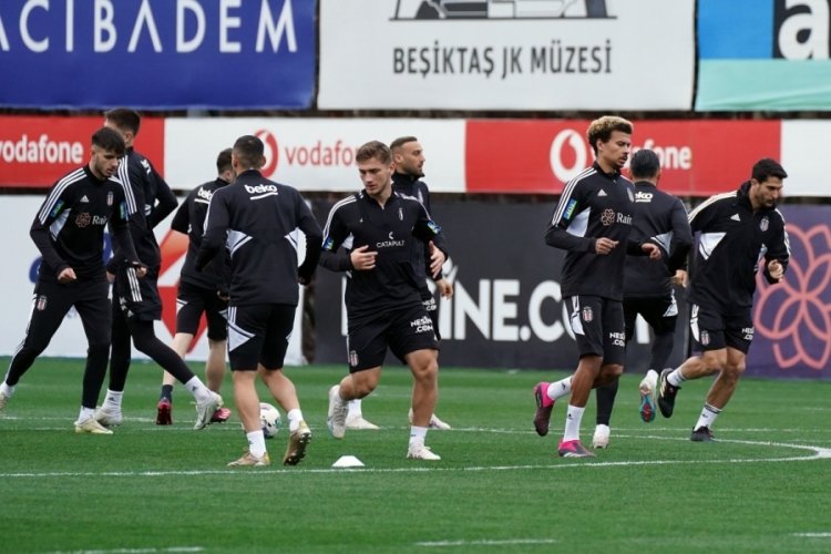Beşiktaş, Başakşehir ma&ccedil;ı hazırlıklarını s&uuml;rd&uuml;rd&uuml;