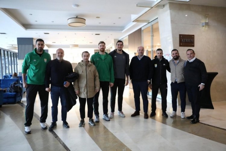 Levent Kızıl ve Arda Turan Timsah'a moral verdi