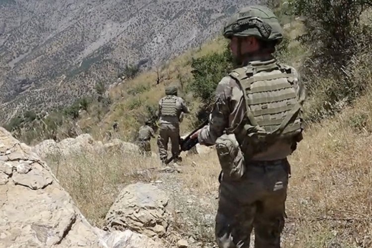 PKK'lı 2 ter&ouml;rist etkisiz hale getirildi