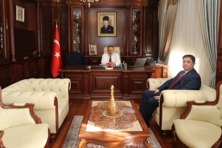 Vali Canbolat'a, Rıza Gen&ccedil;oğlu'ndan ziyaret