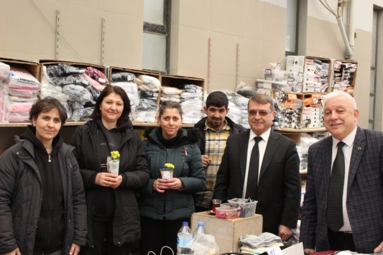 Başkan Bilgit kadın esnafı ziyaret etti