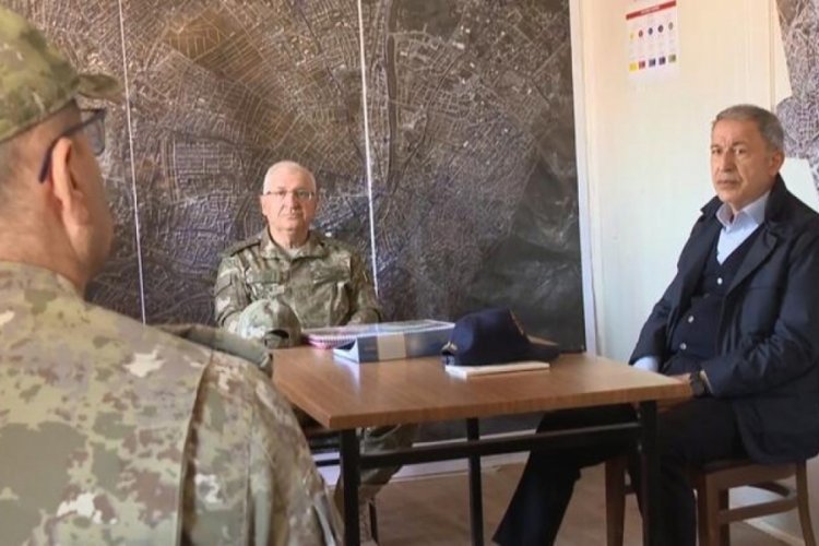 Bakan Akar, Hatay'da 2'nci Hudut Alay Komutanlığı'nı ziyaret etti