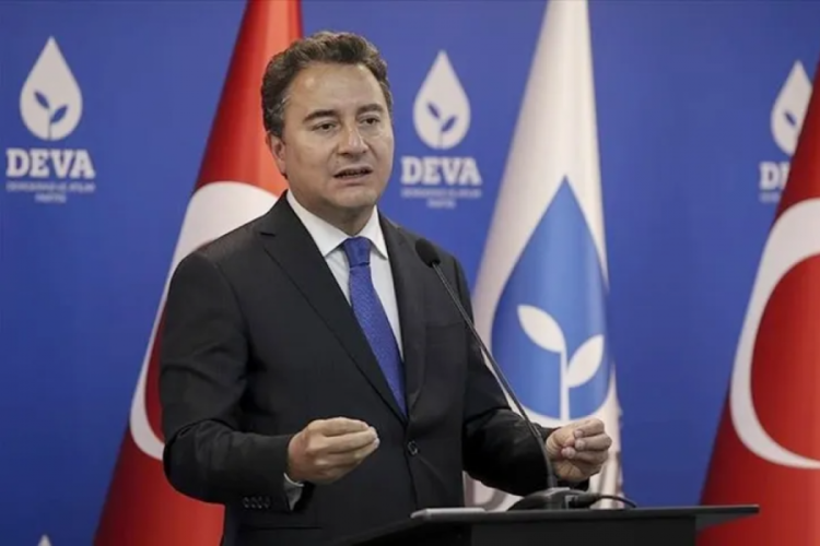 Babacan: Akşener'in d&ouml;nmesi i&ccedil;in kapıyı a&ccedil;ık tutmaya &ouml;zen g&ouml;sterdik
