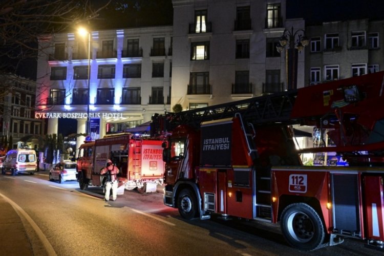 İstanbul Beyoğlu'nda otel yangını
