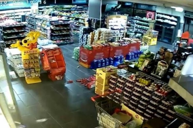 Kayseri'deki deprem kameralara yansıdı