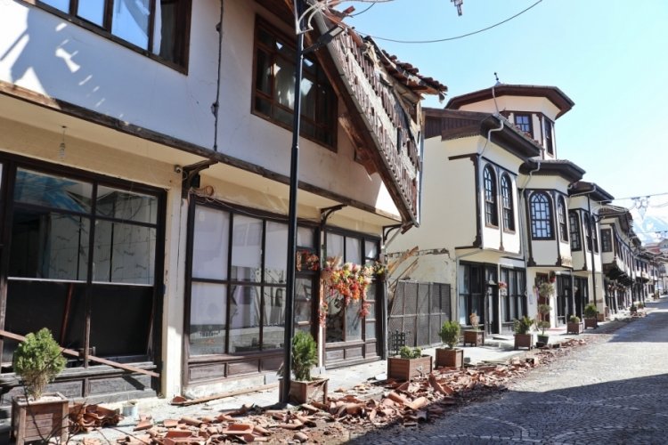 Malatya Lezzet Sokağı'nda ağır hasar meydana geldi