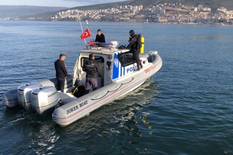 Bursa'da alabora olan teknede denize d&uuml;şen balık&ccedil;ının cansız bedeni bulundu