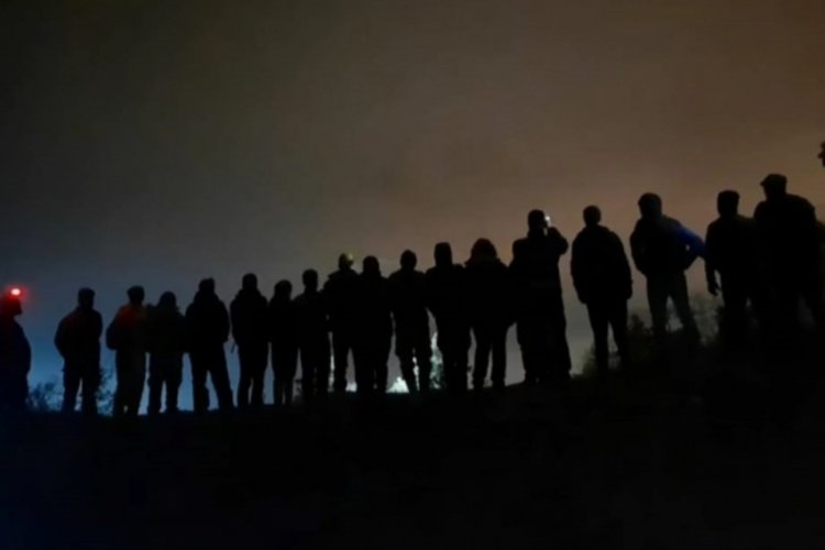 Eskişehirli doğa severlerden 6 kilometrelik gece y&uuml;r&uuml;y&uuml;ş&uuml;