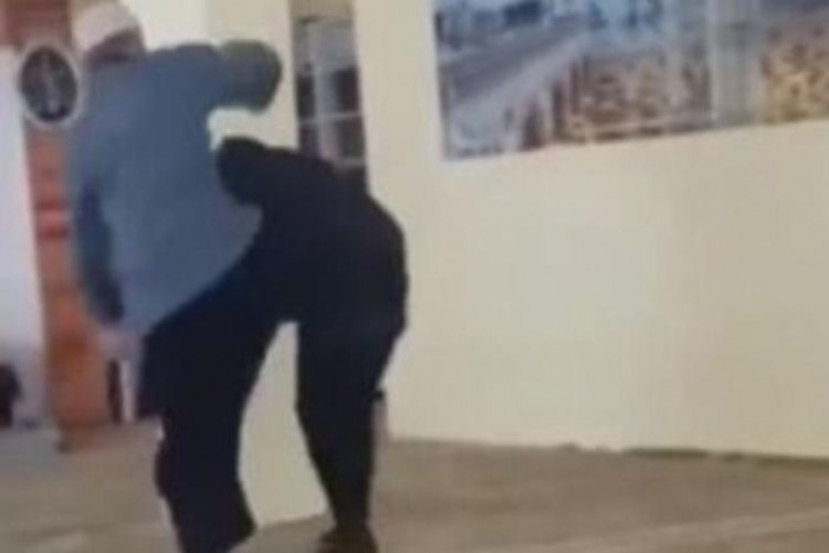 İstanbul'da Kuran kursunda &ccedil;ocuklara şiddet kamerada