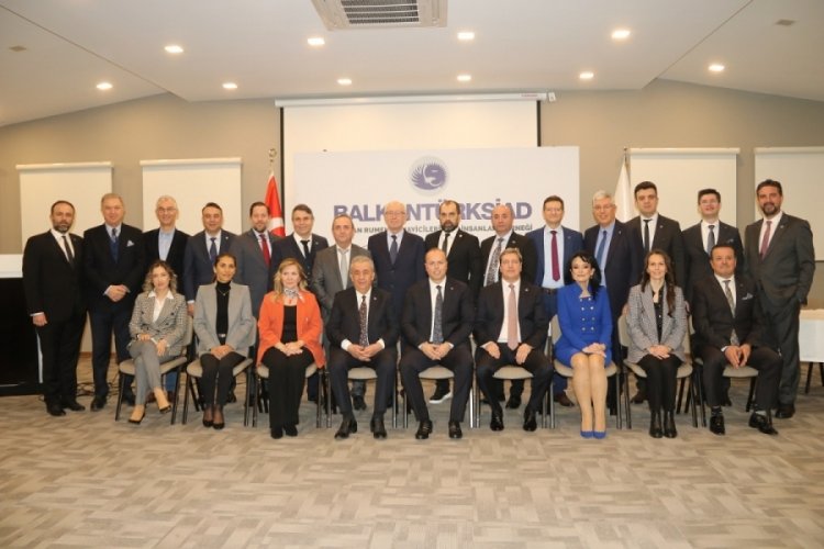 BALKANT&Uuml;RKSİAD'da Fatih Şakir g&uuml;ven tazeledi...