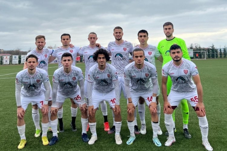 Zaferspor deplasmandan 1 puanla d&ouml;n&uuml;yor