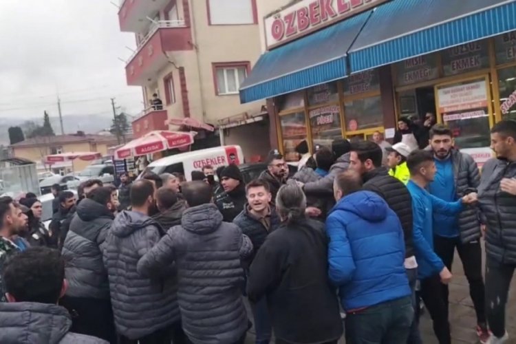 Amat&ouml;r ma&ccedil; sonrası takım otob&uuml;s&uuml; taşlandı