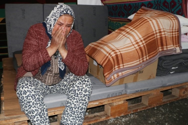 Hatay'da depremde oğlu ve 2 torununu kaybetti
