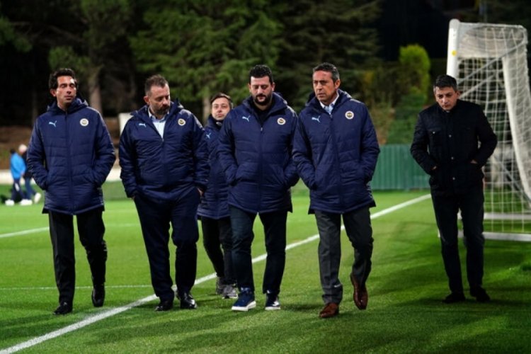 Fenerbah&ccedil;e Başkanı Ko&ccedil;'tan Sevilla ma&ccedil;ı &ouml;ncesi prim m&uuml;jdesi