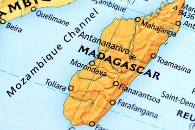 Madagaskar'da tekne alabora oldu: 22 kişi hayatını kaybetti