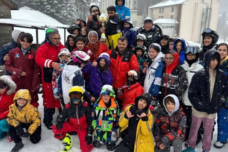 Kayseri Kayak Takımı, T&uuml;rkiye şampiyonu oldu