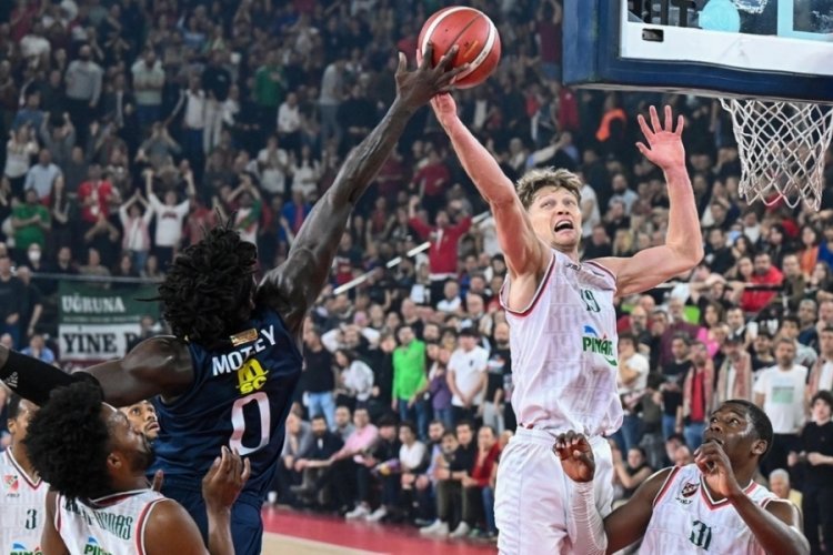 Pınar Karşıyaka, Fenerbah&ccedil;e Beko'yu 102-98 mağlup etti