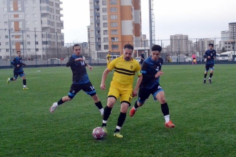 Kayseri Atletikspor Kayşserig&uuml;c&uuml;'n&uuml; 2-1 yendi