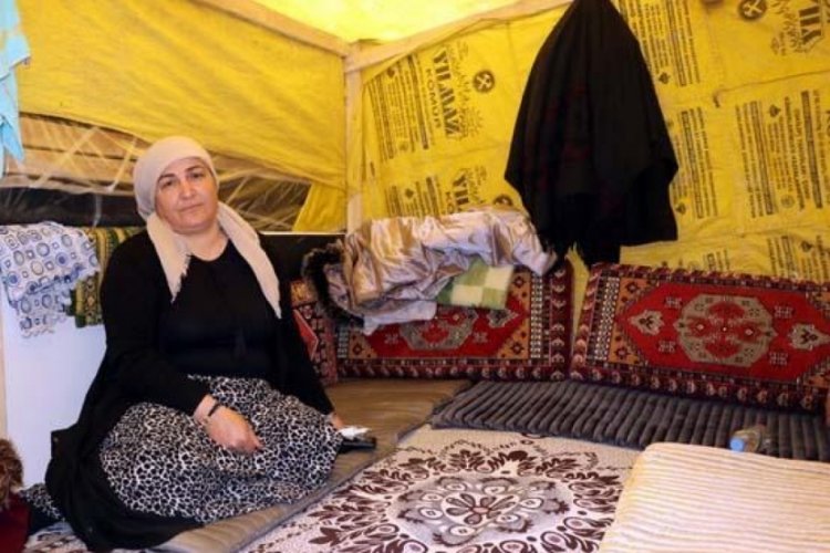 Kayseri'de deprem&nbsp;korkusu yaşayan kişiler &ccedil;adırlarda kalıyor