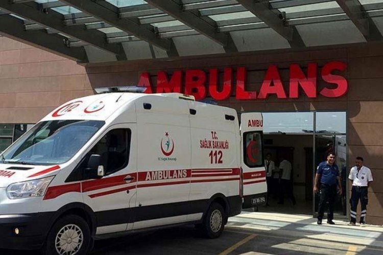 Balayı yaptıkları otel odasında &ouml;l&uuml; bulundular