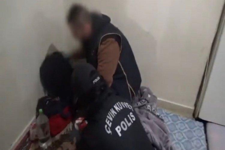 Kayseri'de ter&ouml;r &ouml;rg&uuml;t&uuml; DEAŞ i&ccedil;erisinde faaliyet g&ouml;steren 5 kişi yakalandı